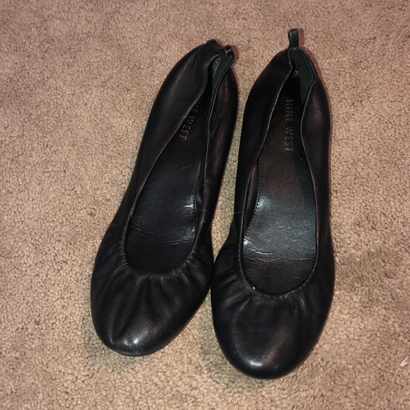 BALLET FLATS - Picture 1 of 8